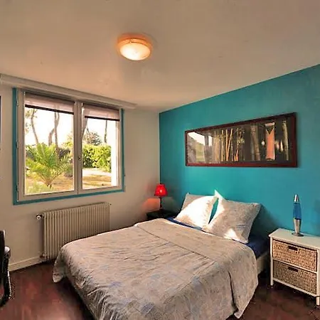 Chambre-d'amour Sleeps 8 Pool Wifi